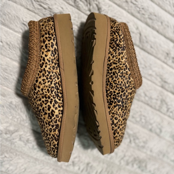 UGG Tasman Slipper Leopard - Picture 5 of 9